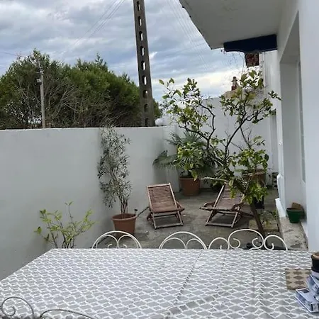 Spacious Ground Floor In Town Centre * Hendaye